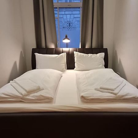 Sissi Royal Suite - Inner City 4 Bedroom Apartment Viena Exterior foto