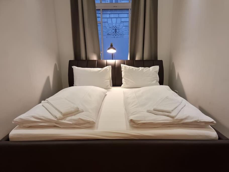Sissi Royal Suite - Inner City 4 Bedroom Apartment Viena Exterior foto